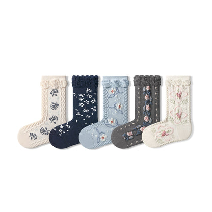 Sensori™ MeadowLace Textured Crew Socks