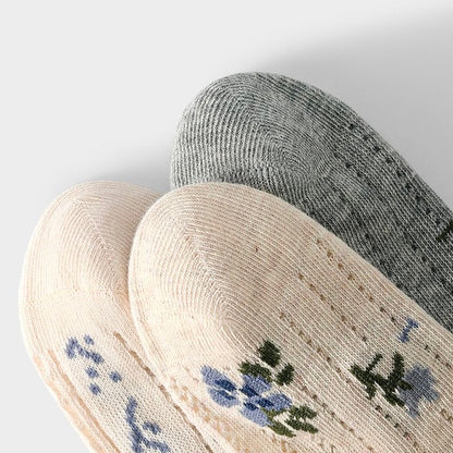 Sensori™ Vintage Florals & Bows Socks