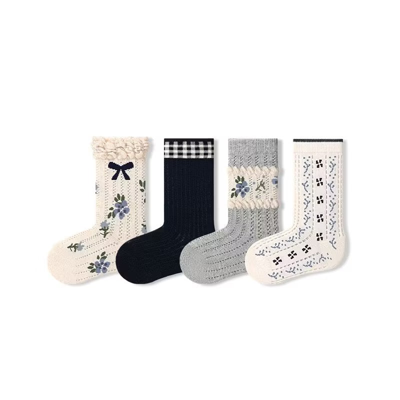 Sensori™ Vintage Florals & Bows Socks