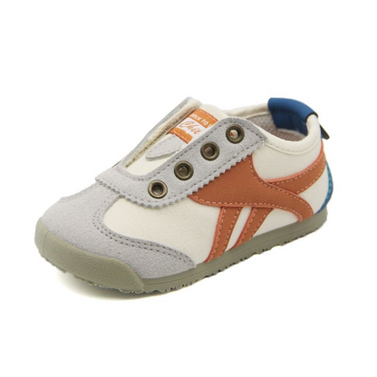 Sensori™ Retro Explorer Barefoot Sneakers