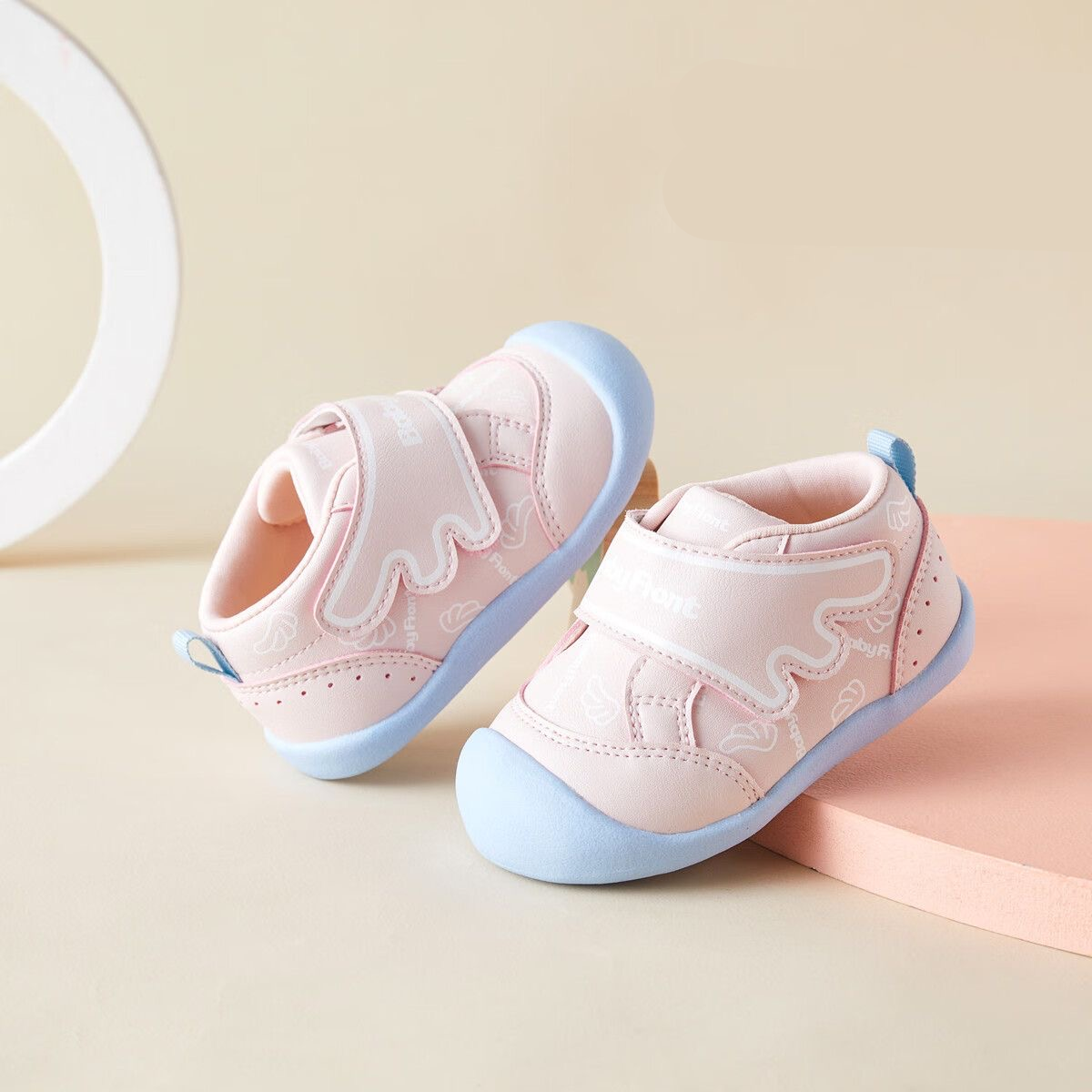 Sensori™ Winglet First-Walker Sneakers